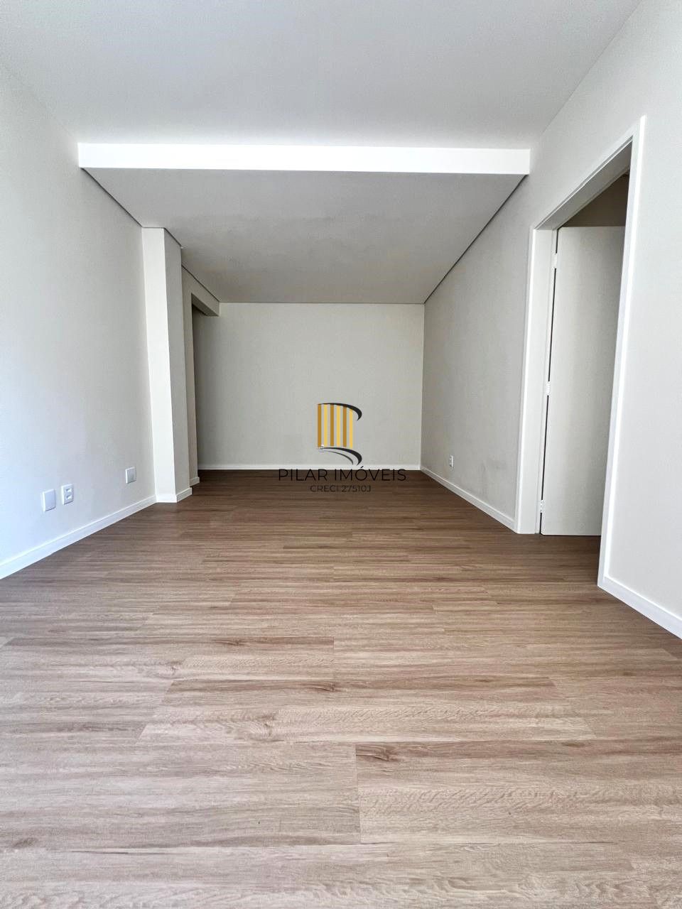 Excelente apartamento 2 dormitórios reformado no Bom Fim