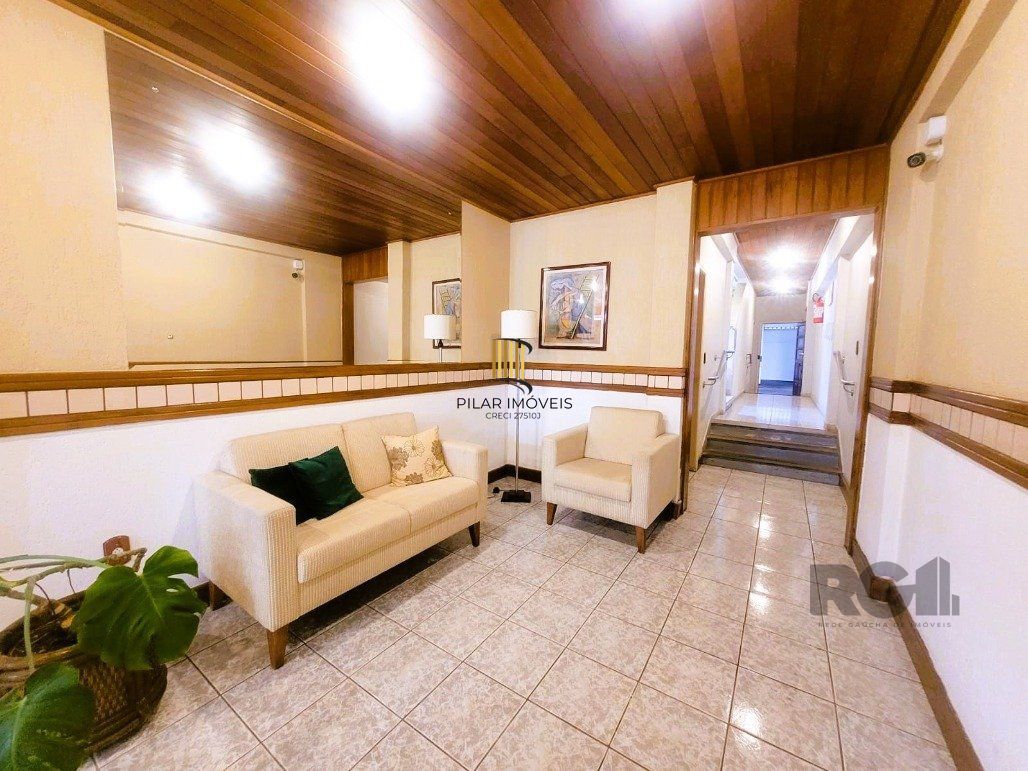 Excepcional apto. com excelente localização, na Rua Gomes Jardim 2 quartos com vaga.