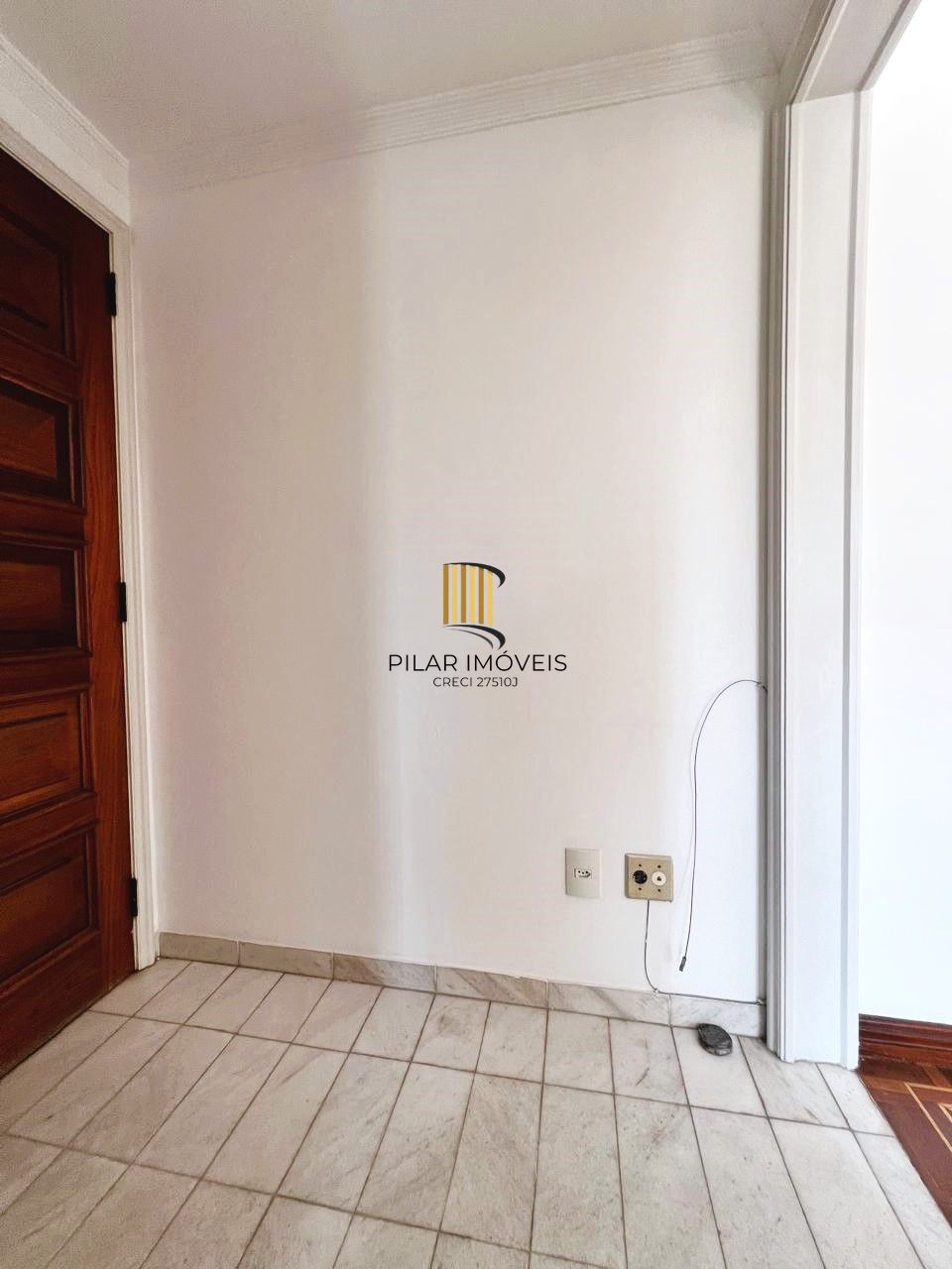 Apartamento 2 dormitórios no Menino Deus