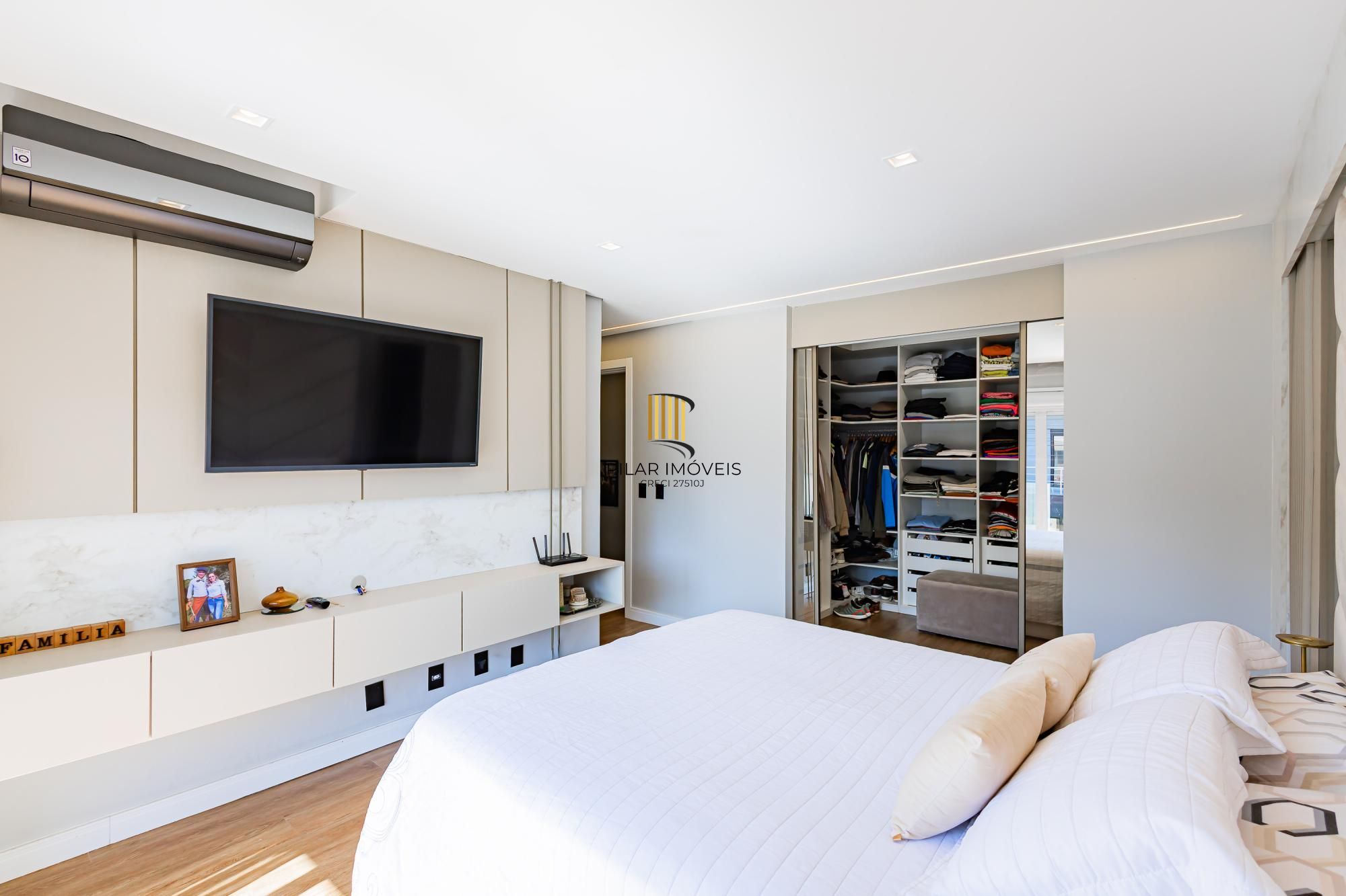 CASA 100% MOBILIADA NO VALE SOS LÍRIOS