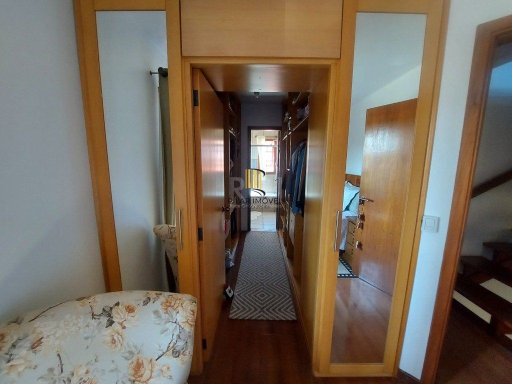 Casa Condominio para Venda - 234m², 3 dormitórios, sendo 1 suites, 2 vagas