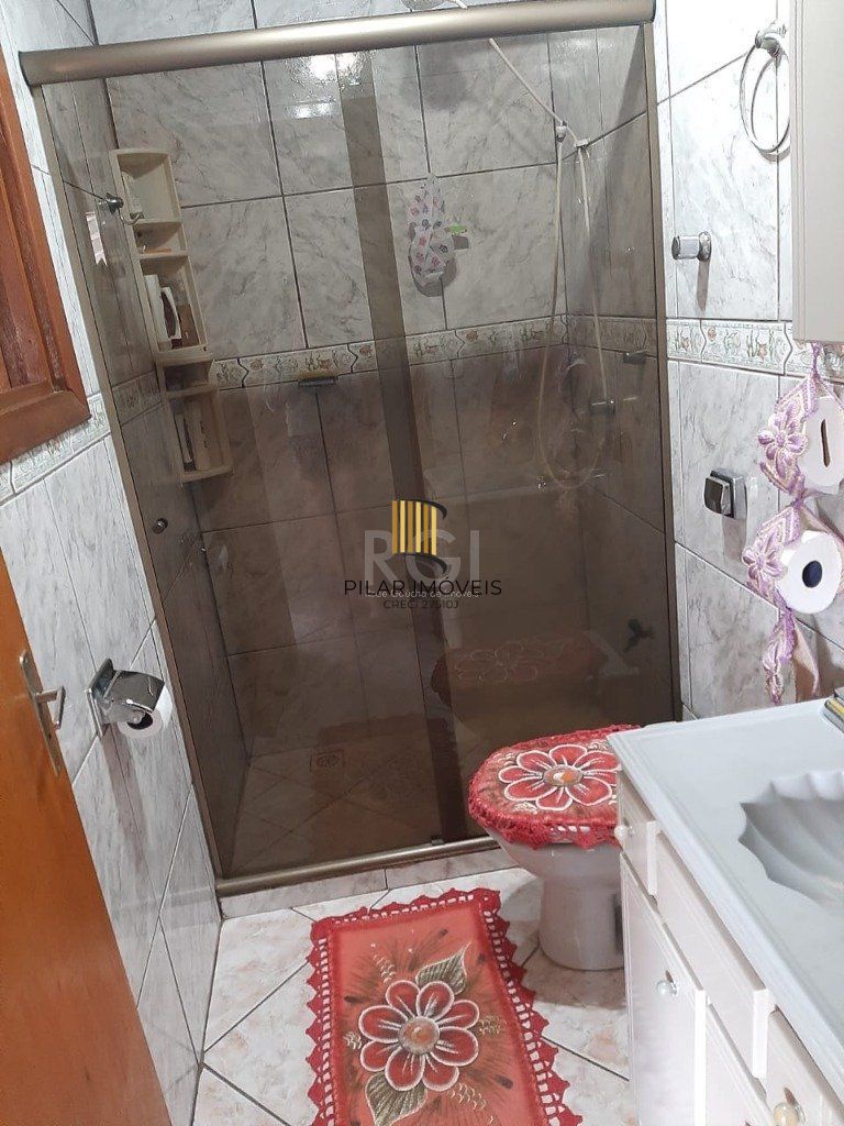 Casa  270m², 3 dormitórios, sendo 1 suites, 5 vagas - Recanto Corcunda