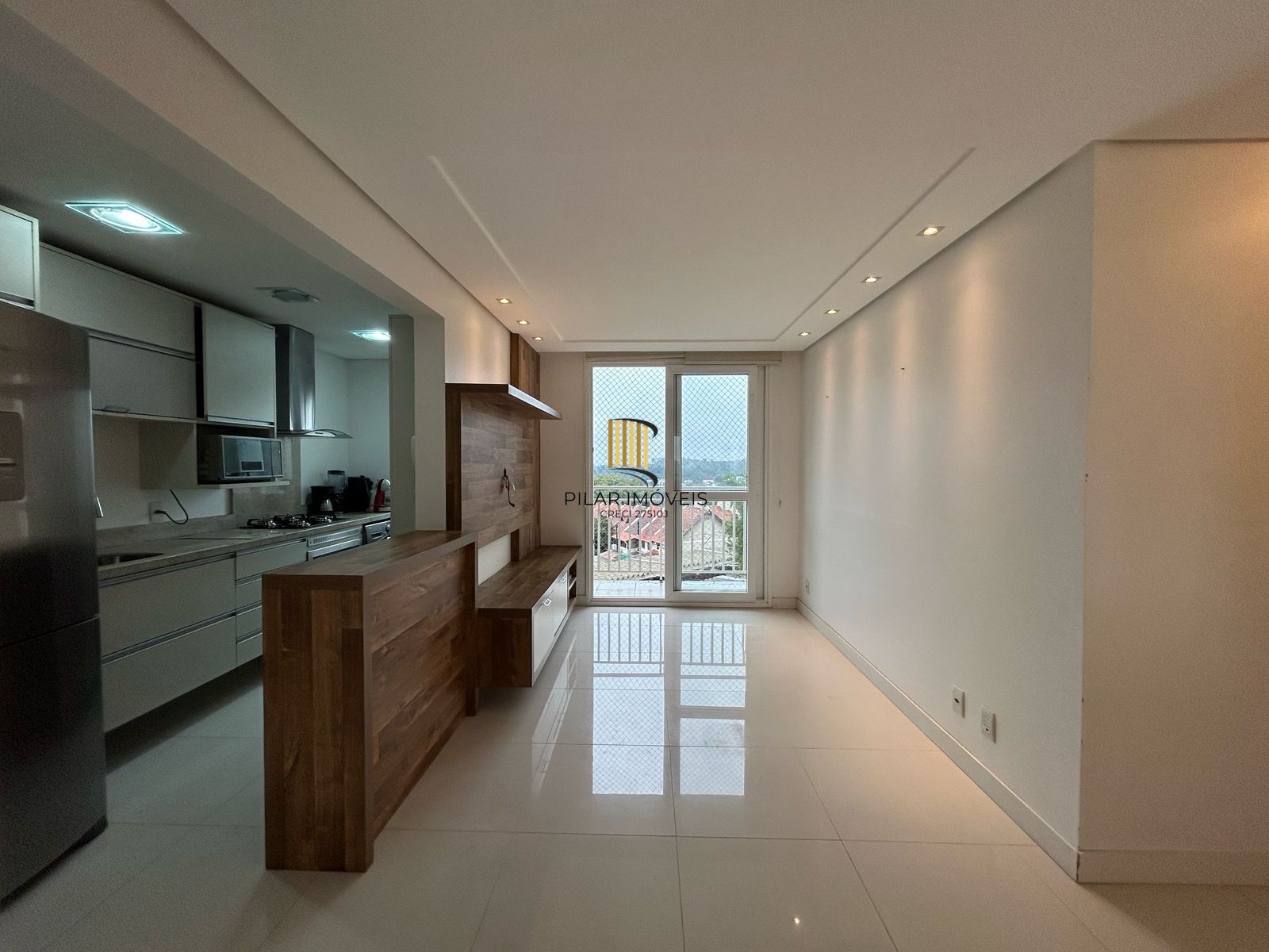 Lindo apartamento semi mobiliado, infra completa e a apenas 4 min do Iguatemi