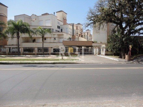 Apartamento 3 dormitórios no bairro Pedra Redonda