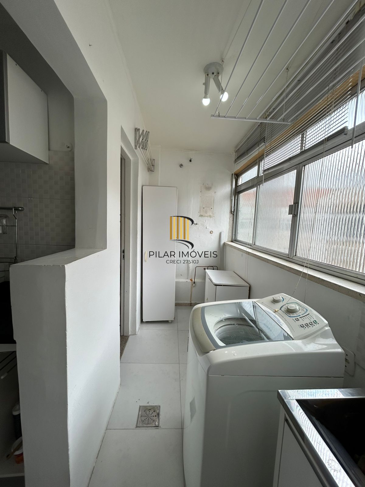 Excelente apartamento semi mobiliado no Bairro Jardim Planalto