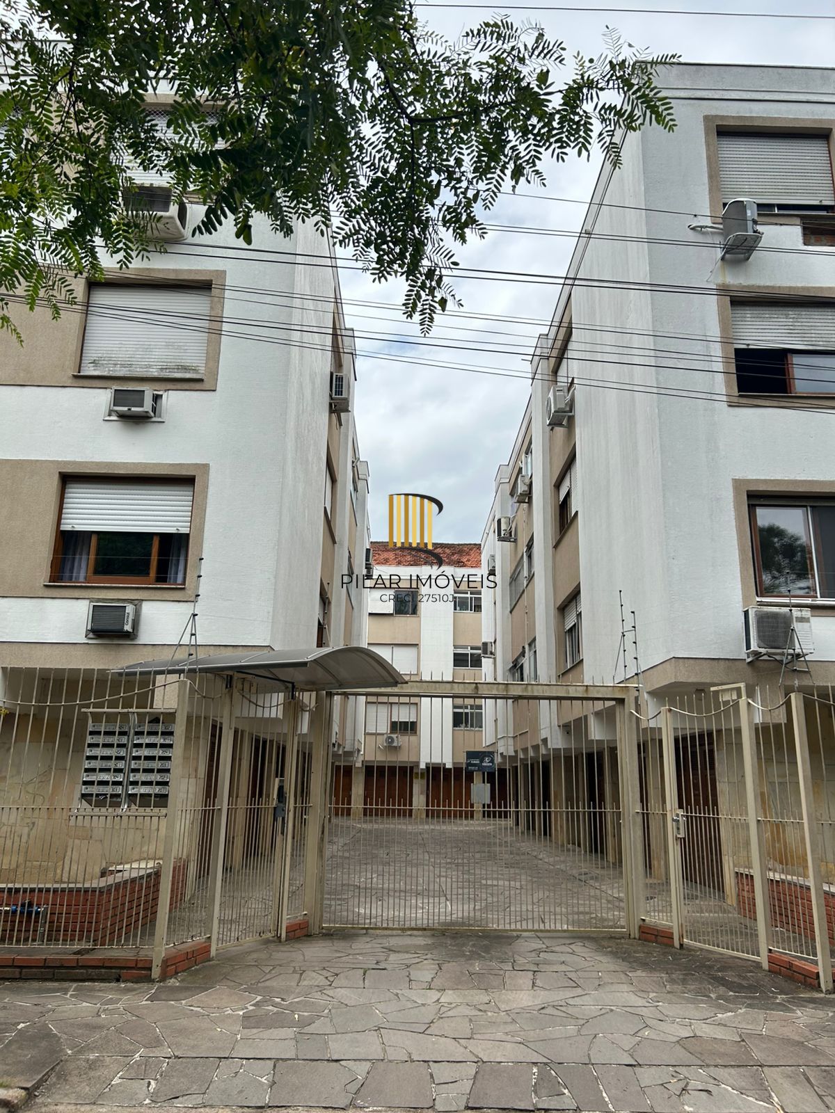 Excelente apartamento semi mobiliado no Bairro Jardim Planalto