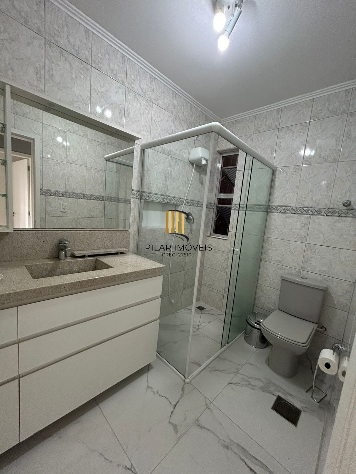 Excelente apartamento semi mobiliado no Bairro Jardim Planalto