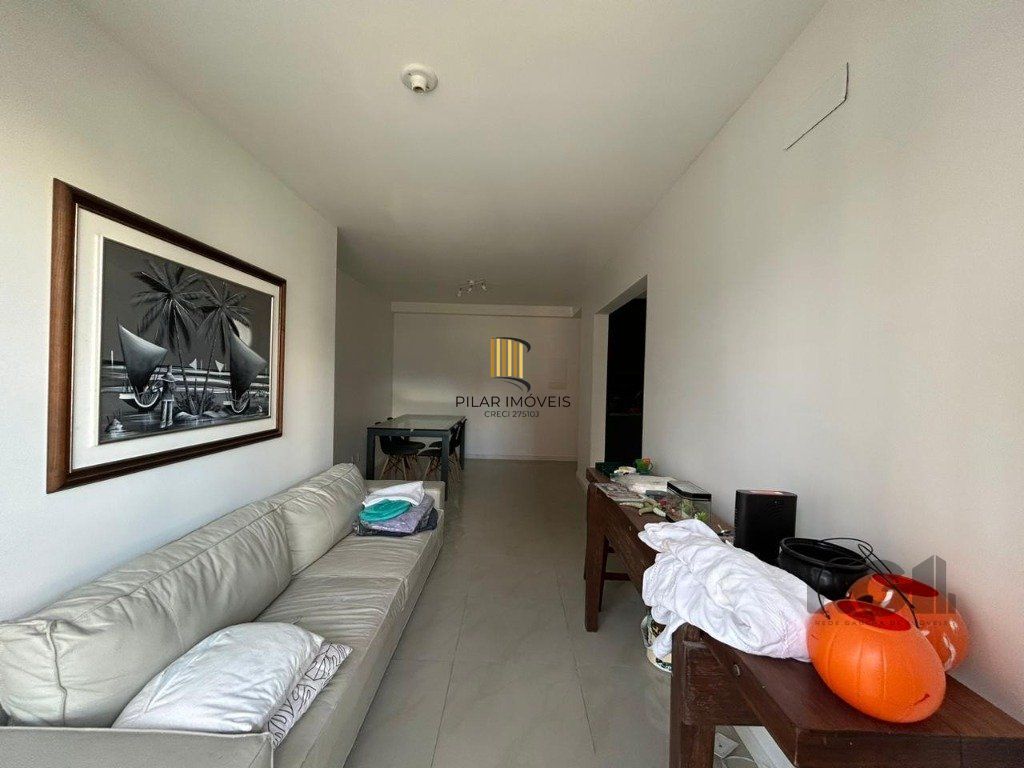 3 quartos (1 suíte), churrasqueira, sacada e 1 vaga. Infra completa.