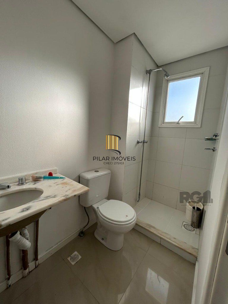 3 quartos (1 suíte), churrasqueira, sacada e 1 vaga. Infra completa.