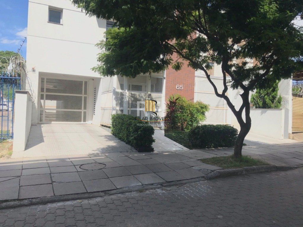 Conjunto/Sala para Venda - 123m², 0 dormitórios, 3 vagas - São João