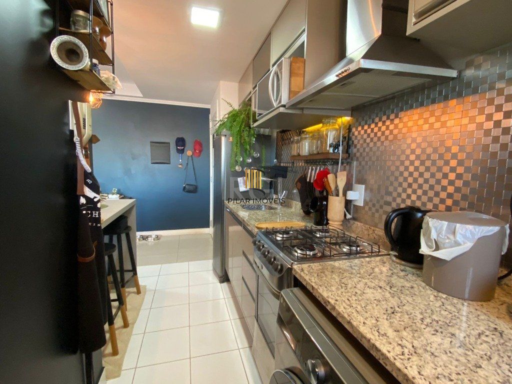 Apartamento para Venda - 65m², 2 dormitórios, sendo 1 suites, 1 vaga - Humaitá
