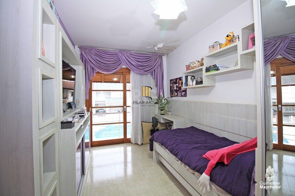 Casa Condominio para Venda - 320m², 3 dormitórios, sendo 2 suites, 3 vagas