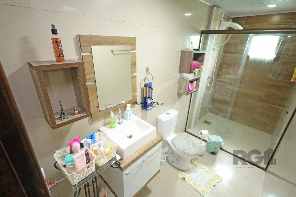 Excelente casa de 65m², toda reformada,  com 2 dormitórios