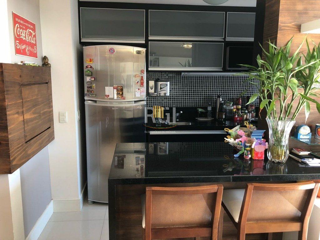 Apartamento para Venda - 73m², 2 dormitórios, sendo 1 suíte e 1 vaga