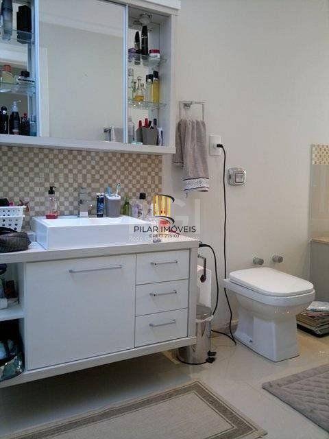 Casa Condominio para Venda - 380m², 3 dormitórios, sendo 3 suítes e 3 vagas