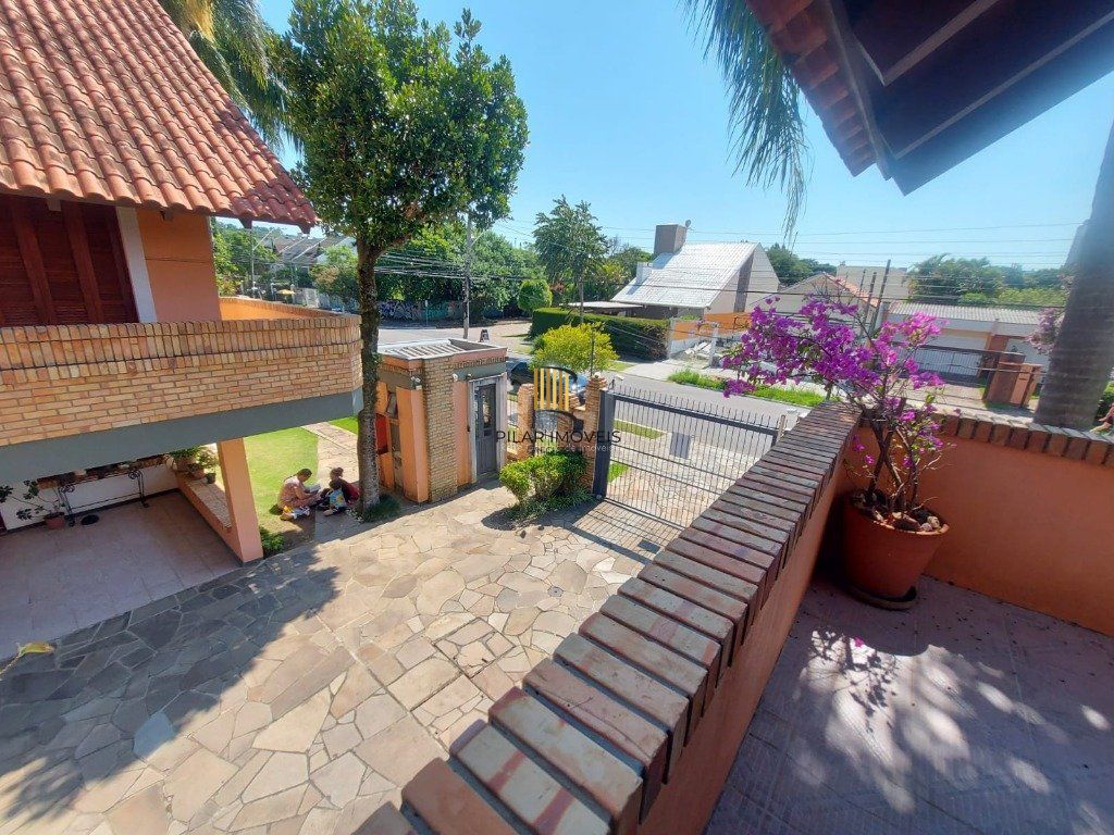 Casa Condominio para Venda - 234m², 3 dormitórios, sendo 1 suites, 2 vagas