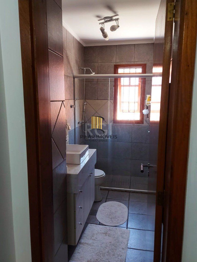 Casa Condominio para Venda - 234m², 3 dormitórios, sendo 1 suites, 2 vagas