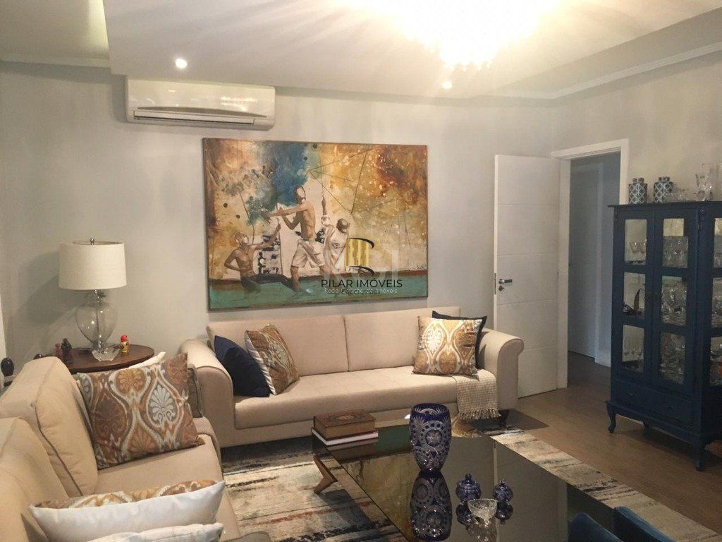 Casa para Venda - 230m², 3 dormitórios, sendo 3 suites, 3 vagas - Chácara das Pedras