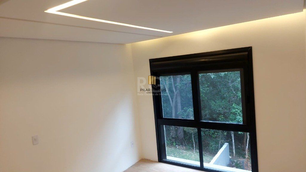 Casa Condominio para Venda - 330m², 3 dormitórios, sendo 3 suites, 2 vagas - Querência