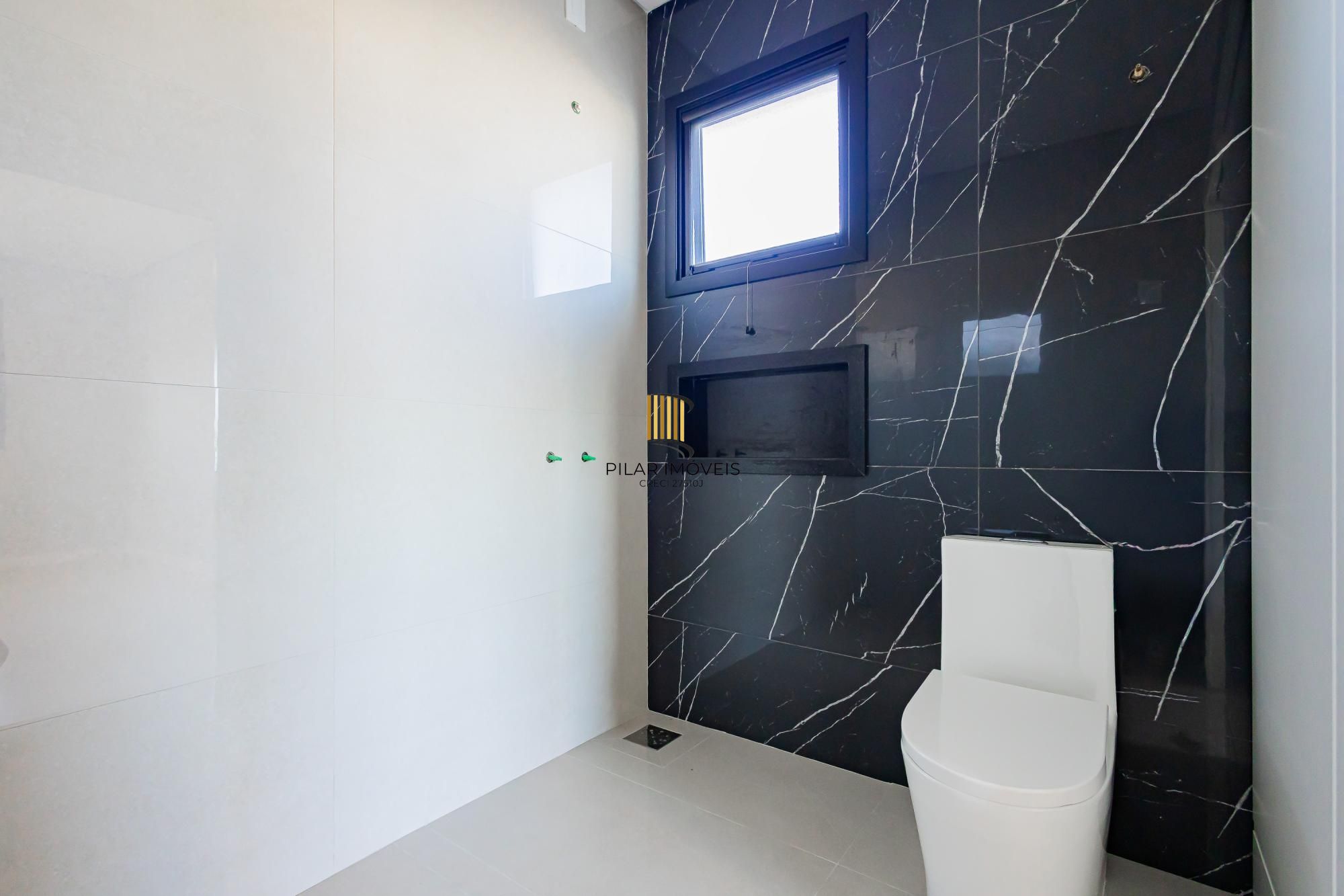 Casa com piscina aquecida no Cyrela Landscape