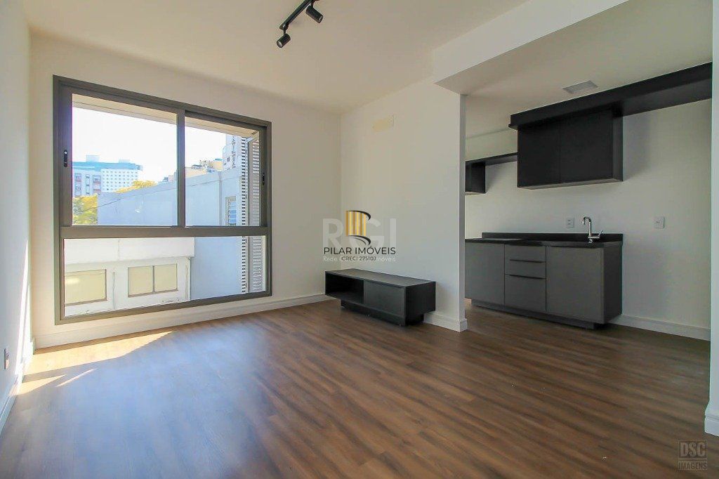 Semi mobiliado, 2 quartos (1 suíte) e 1 vaga. Infra completa e ótima localização - Pilar Imóveis