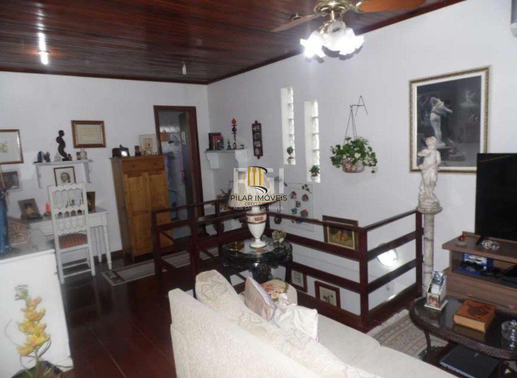 Casa para Venda - 150m², 3 dormitórios, sendo 1 suites, 5 vagas - Vila Ipiranga
