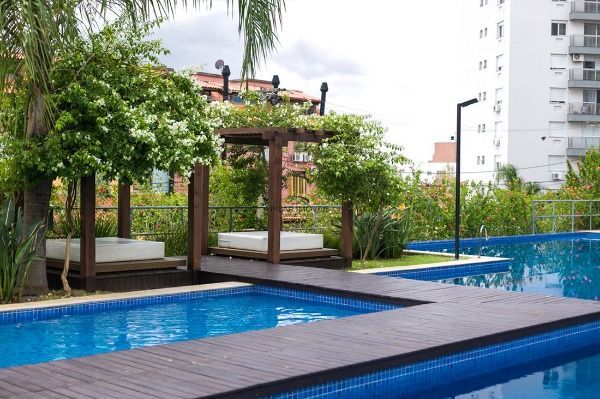 Lindo apartamento semi mobiliado, 3 quartos (1 suíte), churrasqueira e vaga.