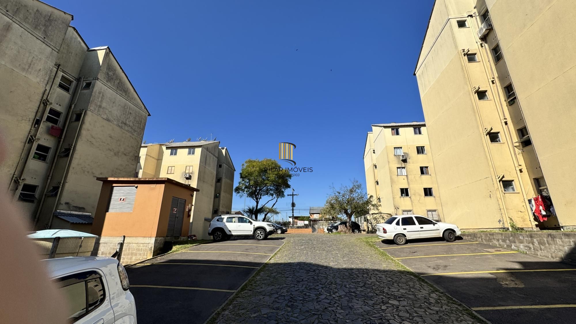 Apartamento Térreo com 2 dormitórios Semi Mobiliado