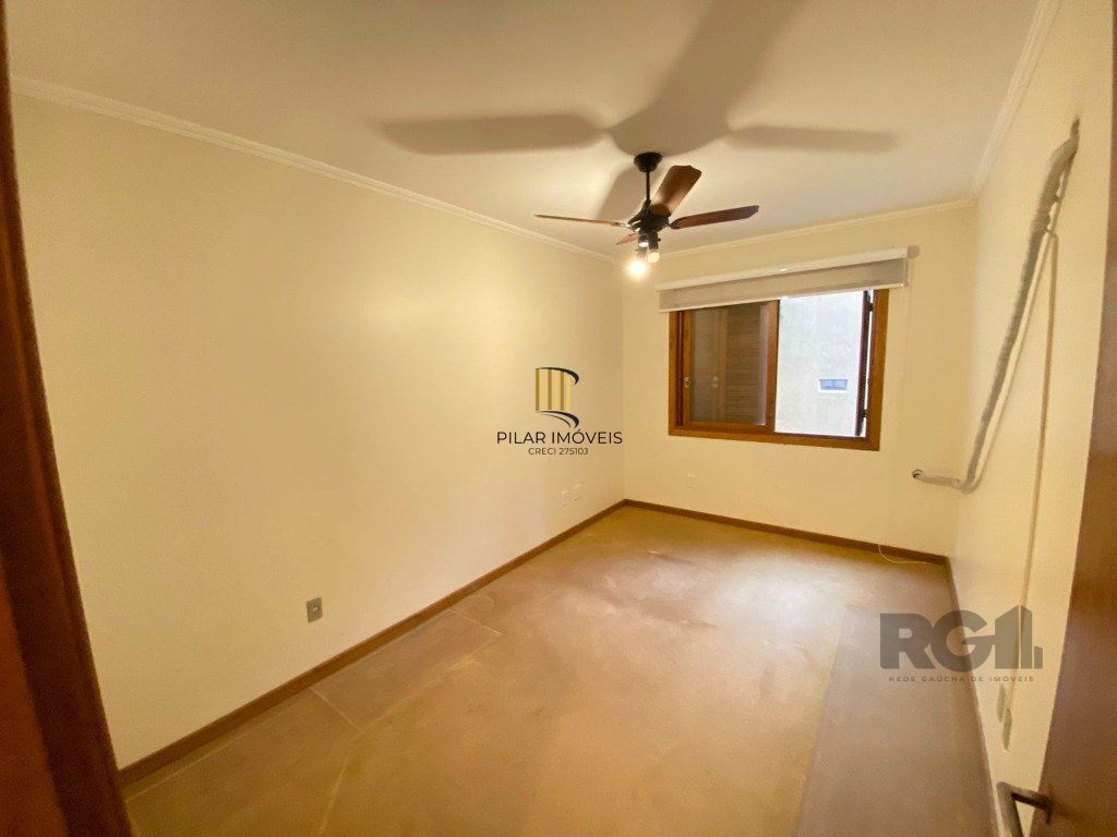 Amplo apartamento de 2 dormitórios no Petrópolis