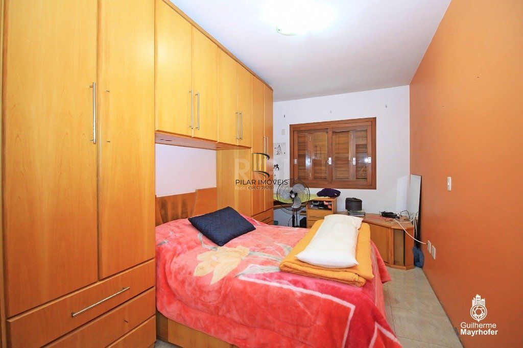 Casa Condominio para Venda - 320m², 3 dormitórios, sendo 2 suites, 3 vagas