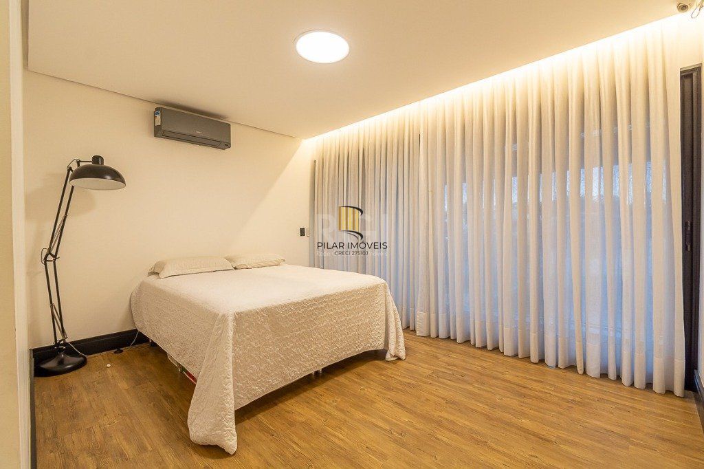 Casa Condominio para Venda - 350m², 4 dormitórios, sendo 4 suites, 4 vagas