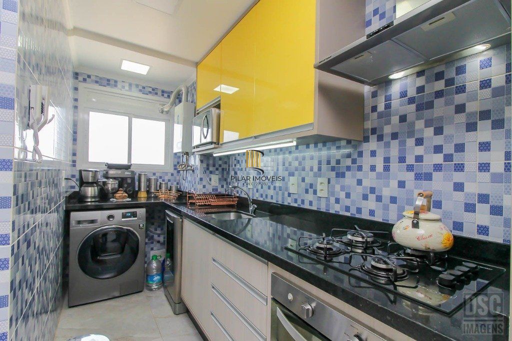 Apartamento para Venda - 65m², 3 dormitórios, sendo 1 suites, 1 vaga - Humaitá