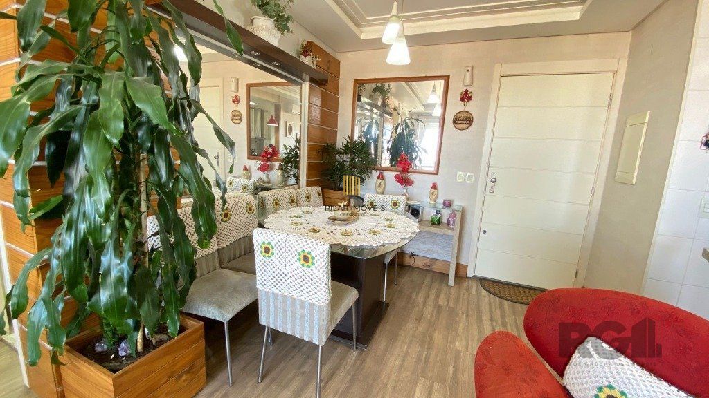 Apartamento 2 dormitórios no bairro Vila Ipiranga