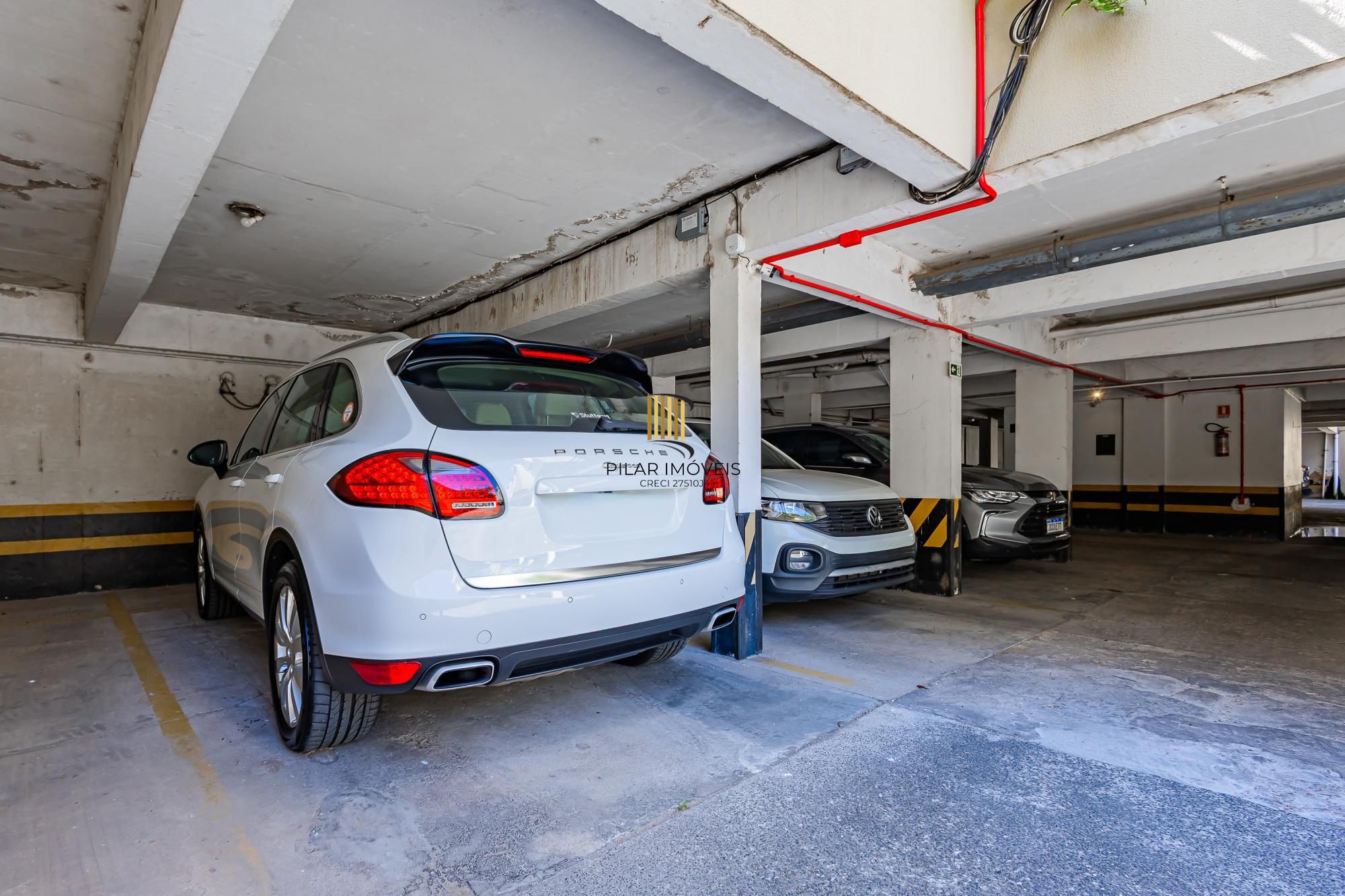 Apartamento com 92 m² no Menino Deus.