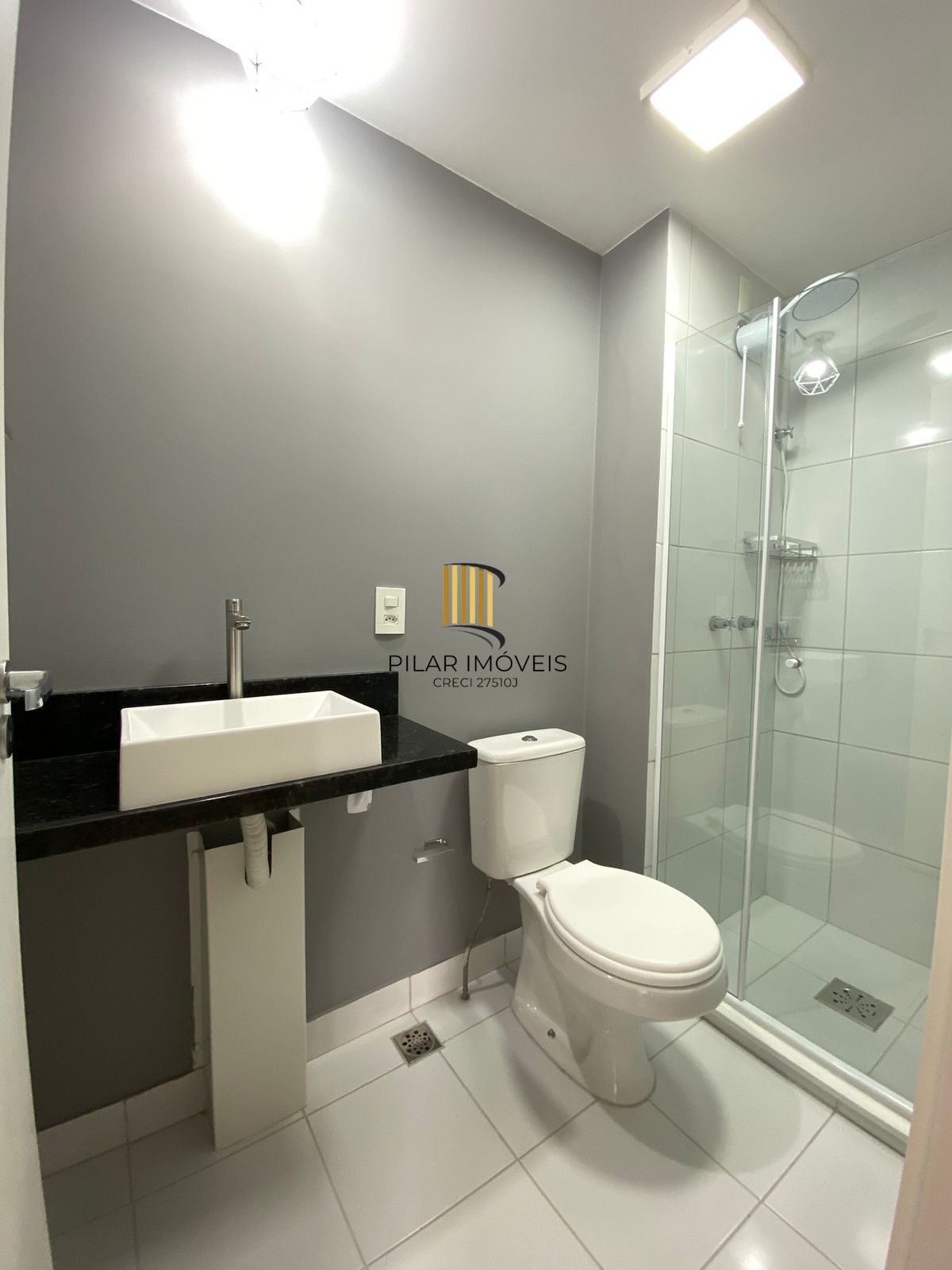 Apartamento 3 dormitórios no bairro Humaitá