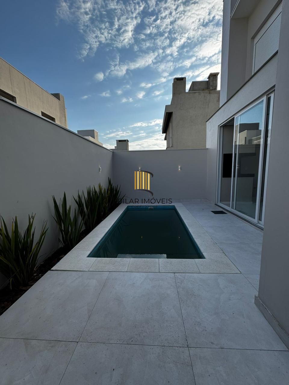 Casa em condomínio fechado - Vale das Cerejeiras