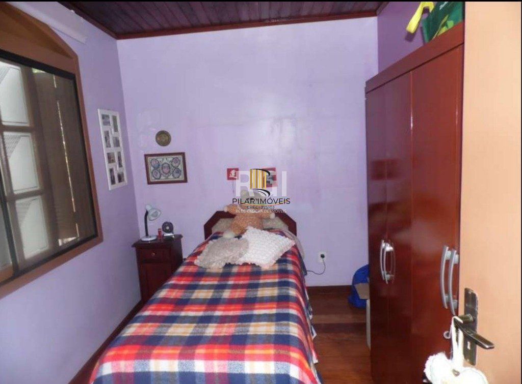 Casa para Venda - 150m², 3 dormitórios, sendo 1 suites, 5 vagas - Vila Ipiranga