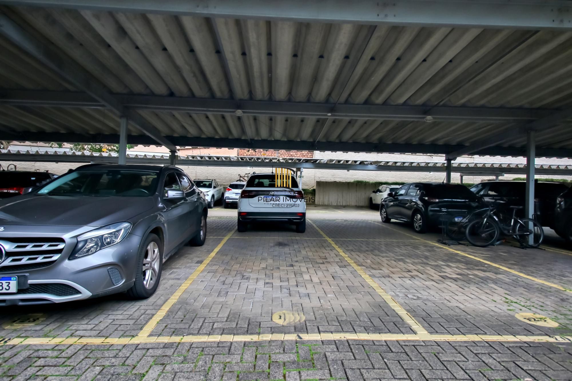 Excelente 2 quartos(suíte), churrasqueira e vaga. Infra completa: Punto Lindóia