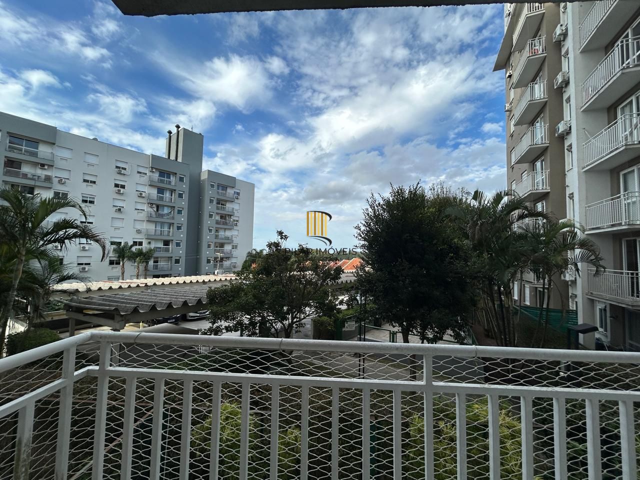 Lindo apartamento semi mobiliado, infra completa e a apenas 4 min do Iguatemi