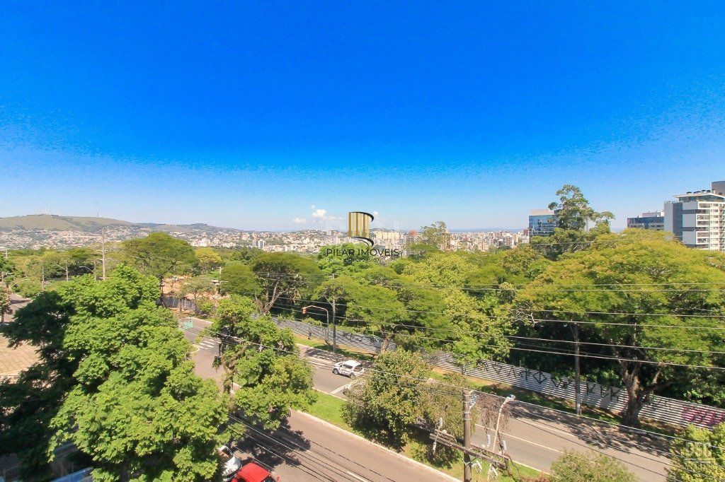 Cobertura 3 dormitórios no bairro Petrópolis