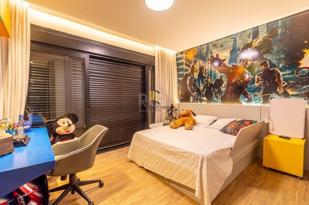 Casa Condominio para Venda - 350m², 4 dormitórios, sendo 4 suites, 4 vagas