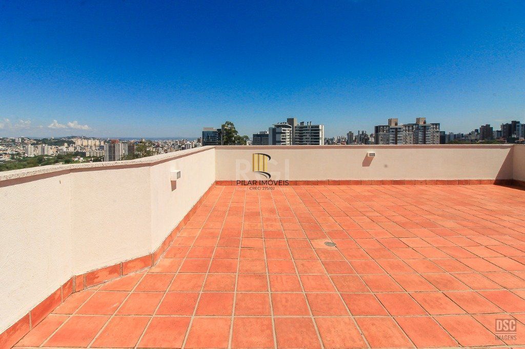 Cobertura 3 dormitórios no bairro Petrópolis