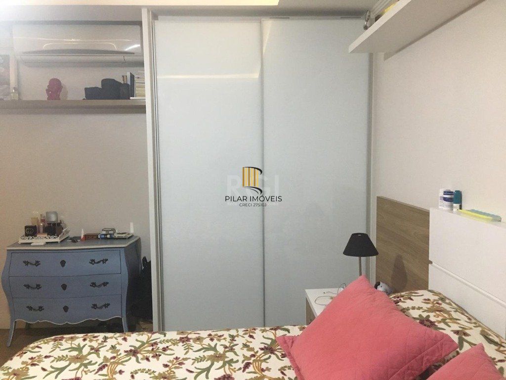 Casa para Venda - 230m², 3 dormitórios, sendo 3 suites, 3 vagas - Chácara das Pedras