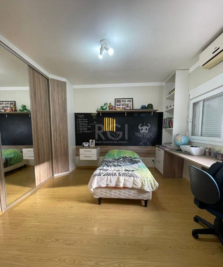 Casa Condominio para Venda - 144m², 3 dormitórios, sendo 3 suites, 4 vagas