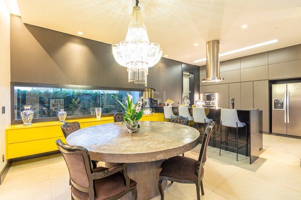 Casa Condominio para Venda - 350m², 4 dormitórios, sendo 4 suites, 4 vagas