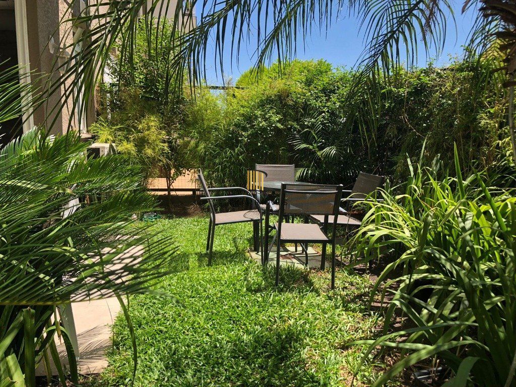 Apartamento com pátio 2 quartos (1 suites) churrasqueira e vaga. Infra completa