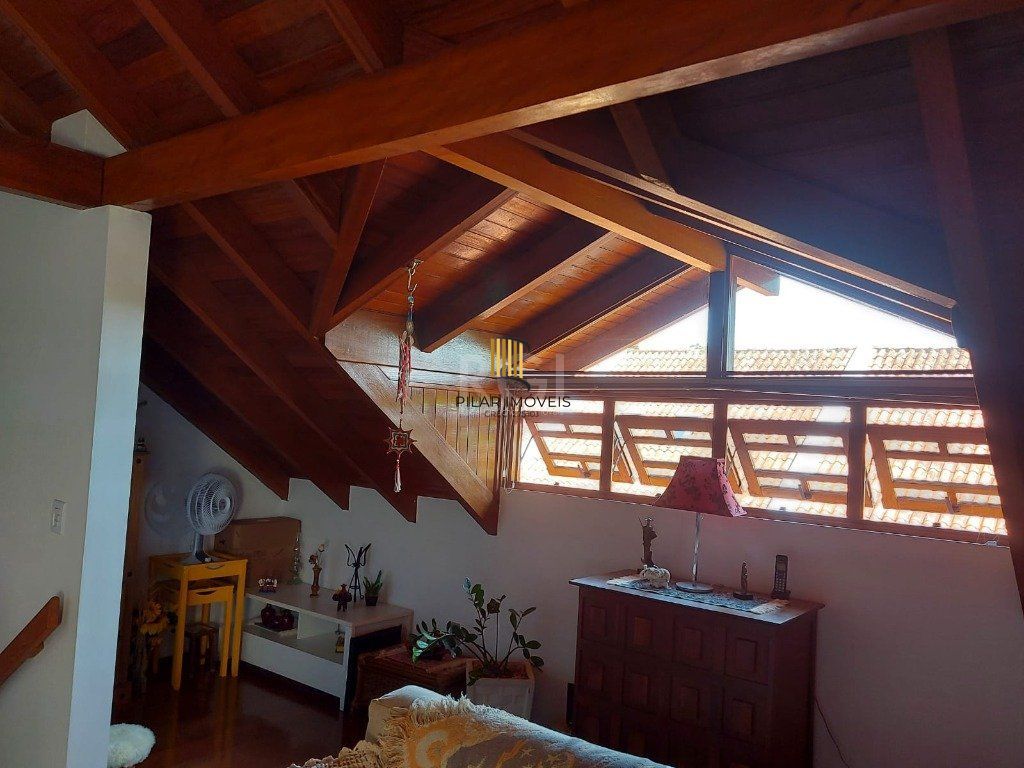 Casa Condominio para Venda - 234m², 3 dormitórios, sendo 1 suites, 2 vagas