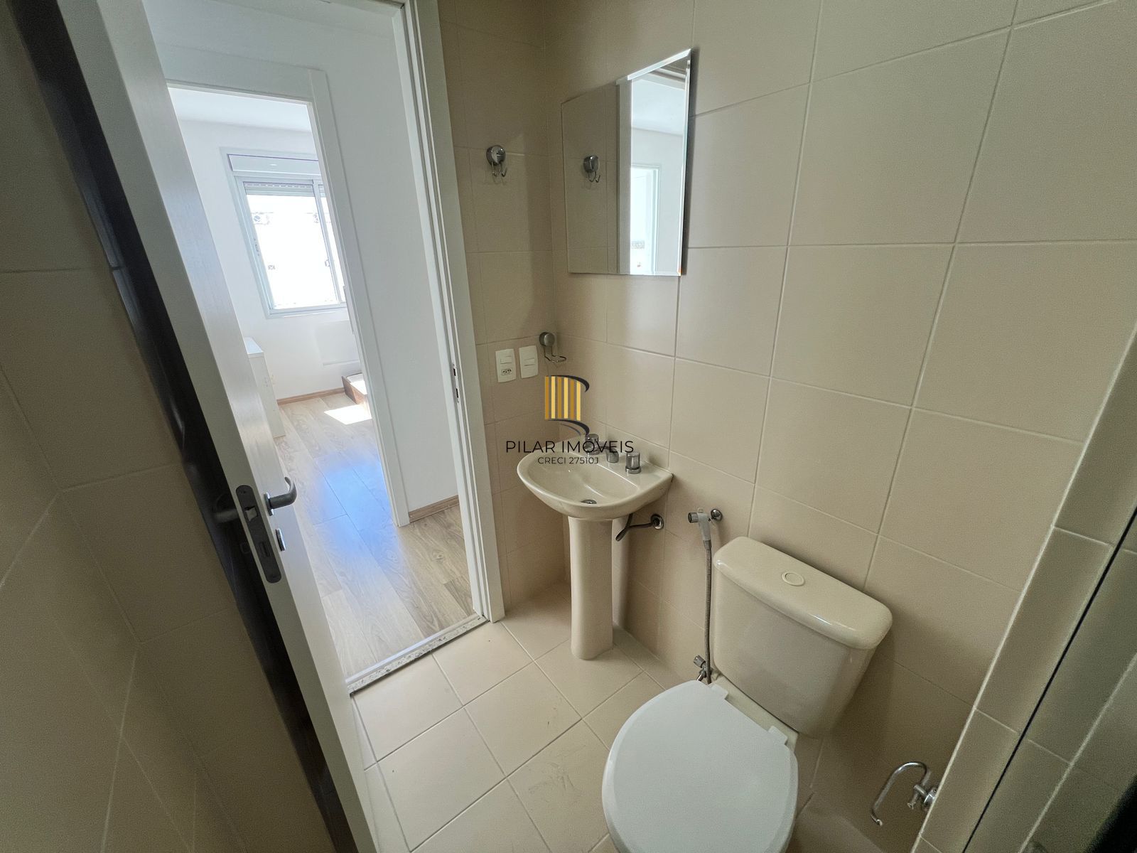 Apartamento 2 Dormitórios semi mobiliado