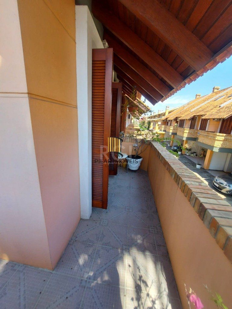 Casa Condominio para Venda - 234m², 3 dormitórios, sendo 1 suites, 2 vagas