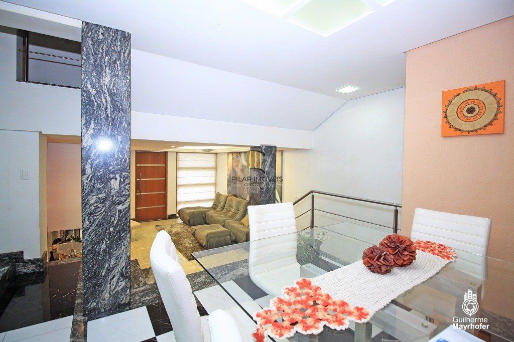 Casa Condominio para Venda - 320m², 3 dormitórios, sendo 2 suites, 3 vagas